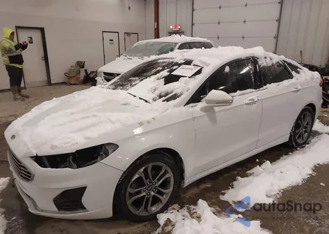 2020 Ford Fusion Sel z USA, uszkodzony, nr VIN 3FA6P0CD1LR130545